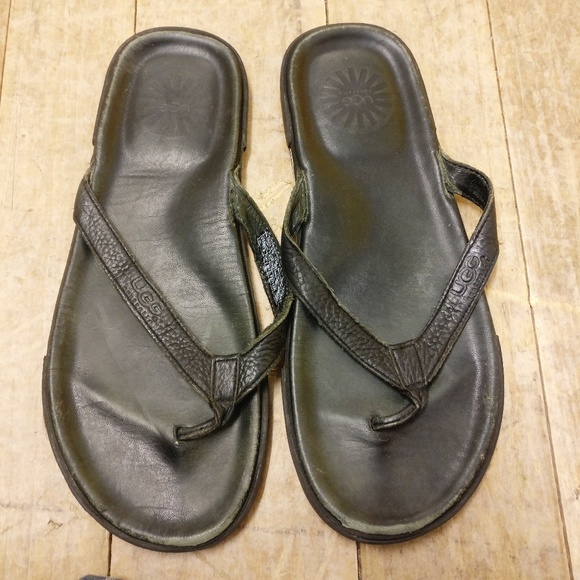 ugg bennison flip flop